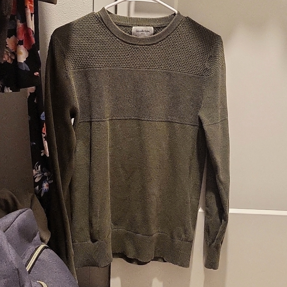 Small Olive Green Goodfellow Sweater